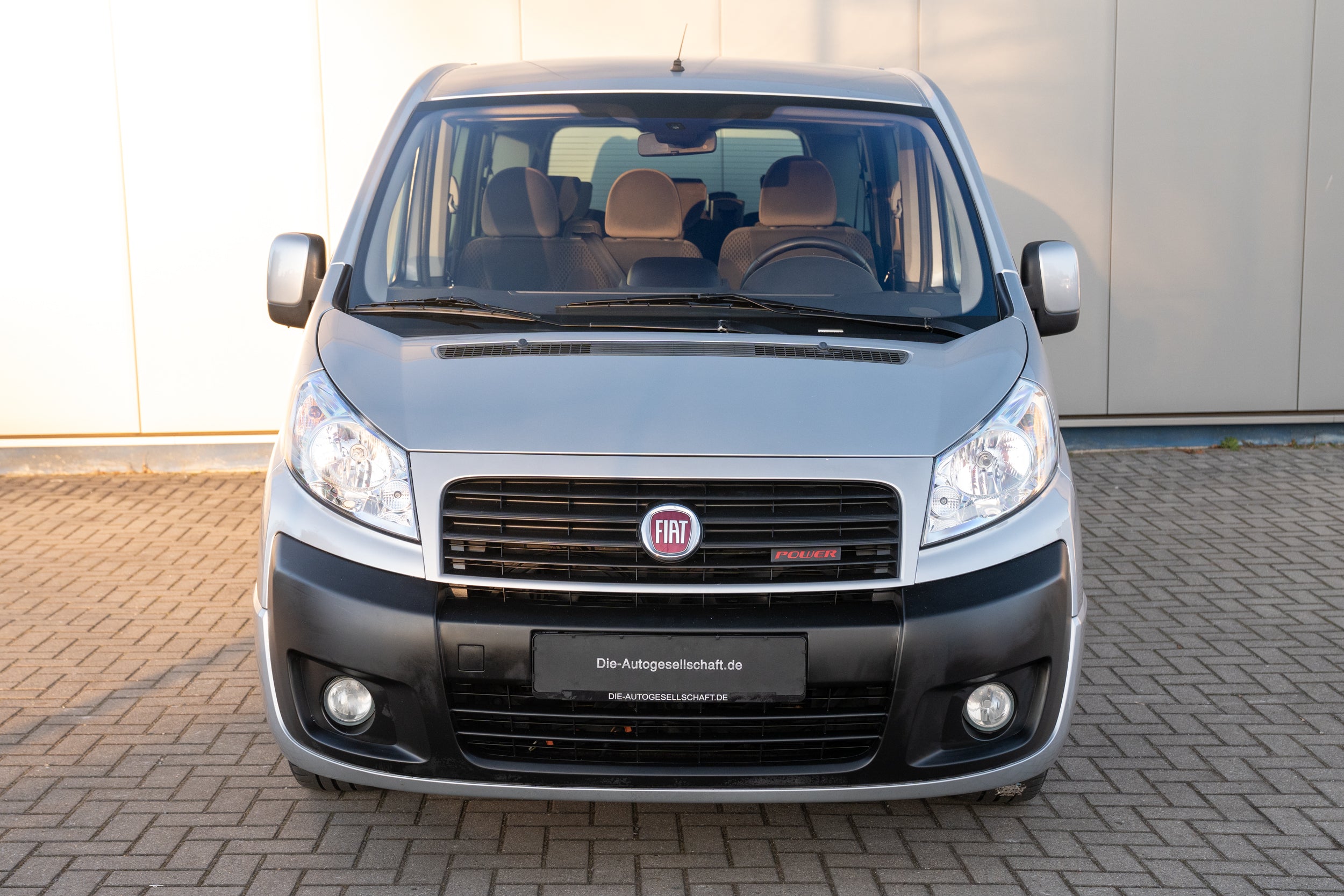 Fiat Scudo Panorama Executive L2H1 165*PDC*9-SITZER*