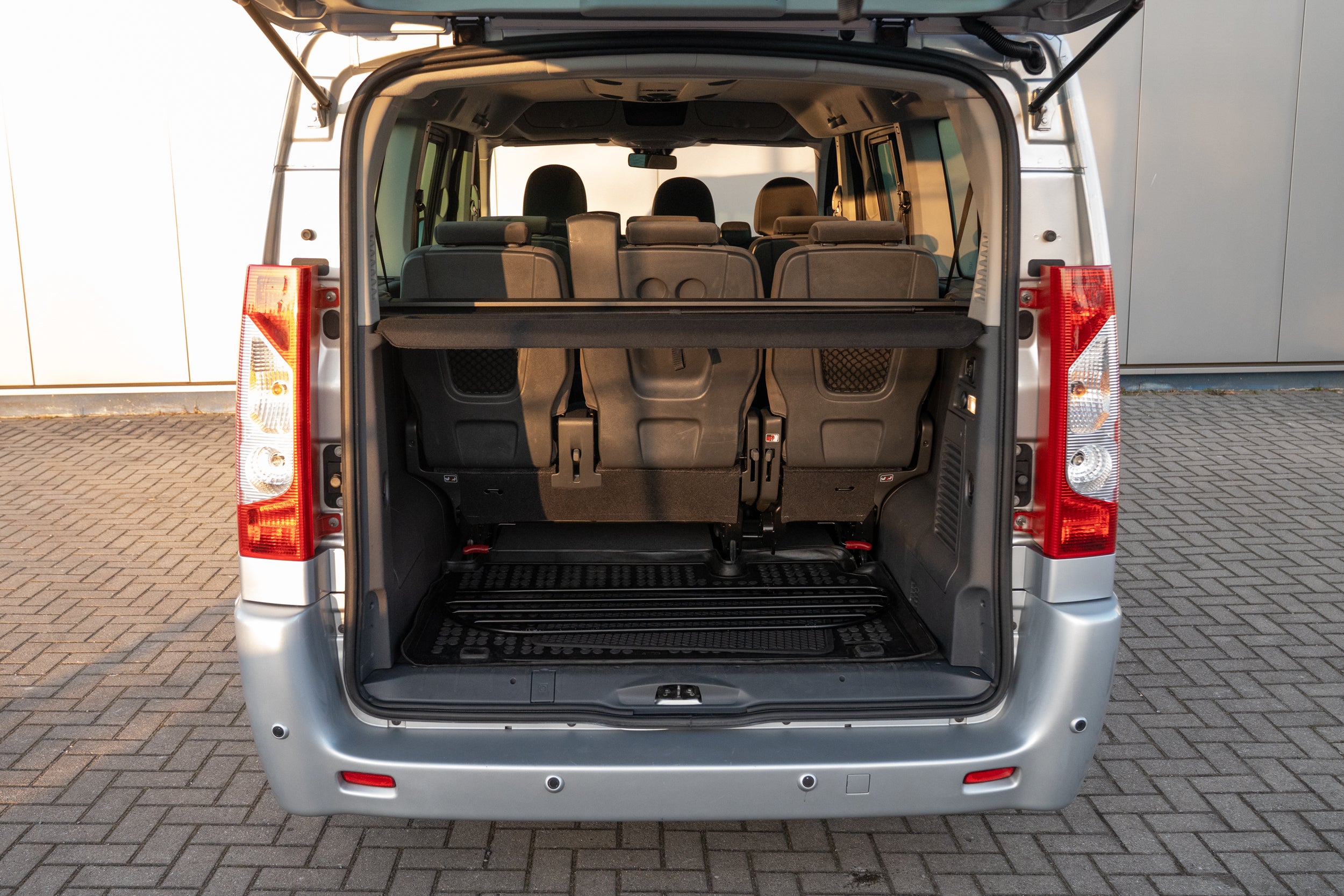 Fiat Scudo Panorama Executive L2H1 165*PDC*9-SITZER*