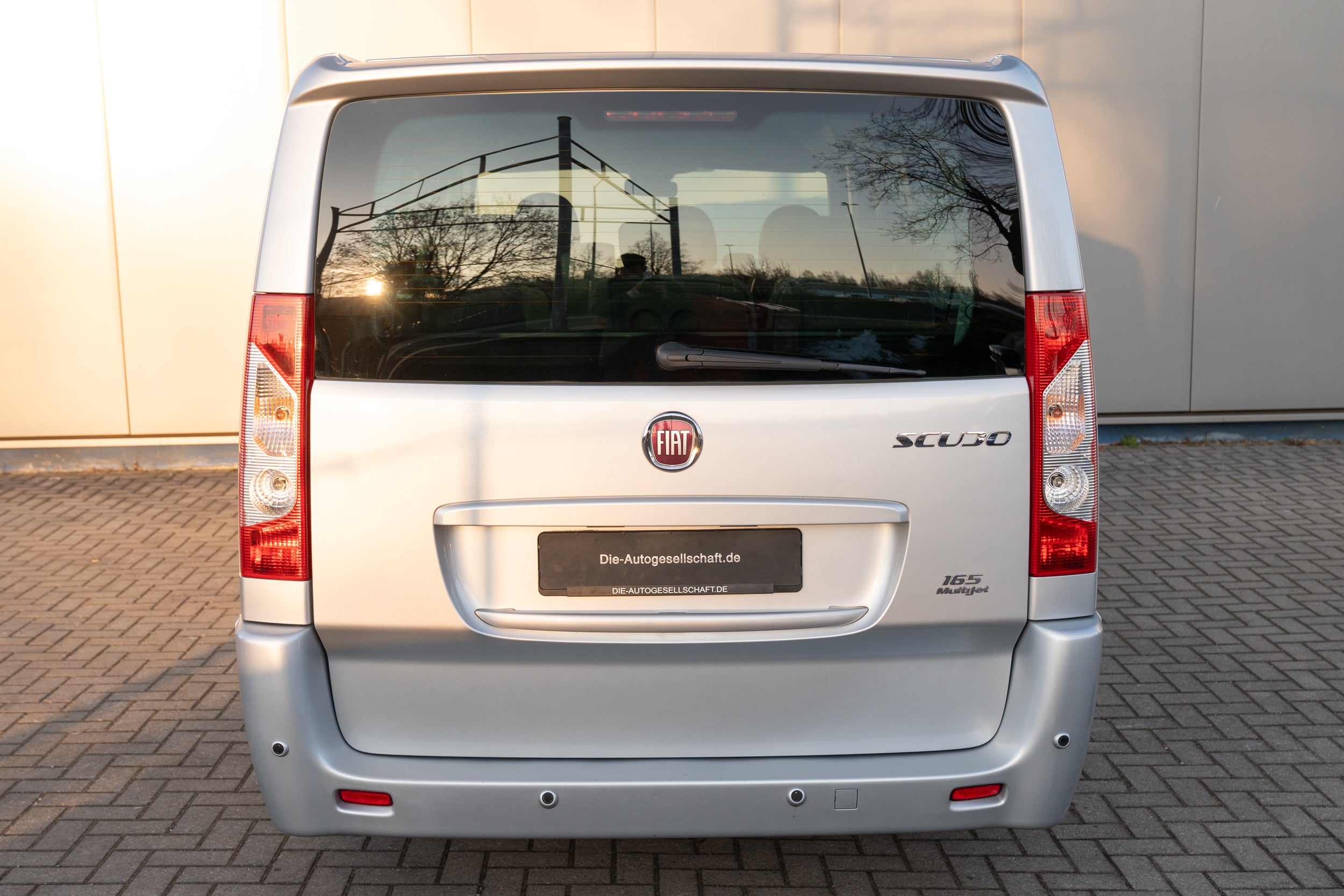 Fiat Scudo Panorama Executive L2H1 165*PDC*9-SITZER*